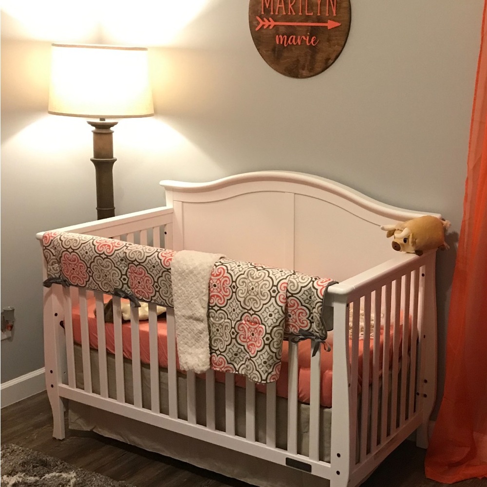 Liz & Roo crib bedding